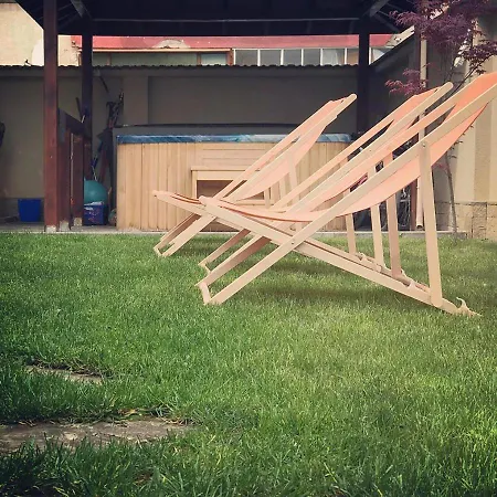 Da Vinci 招待所 3*